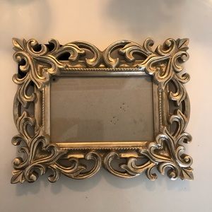 Cynthia Rowley 4x6 Frame - Gold Baroque Scroll